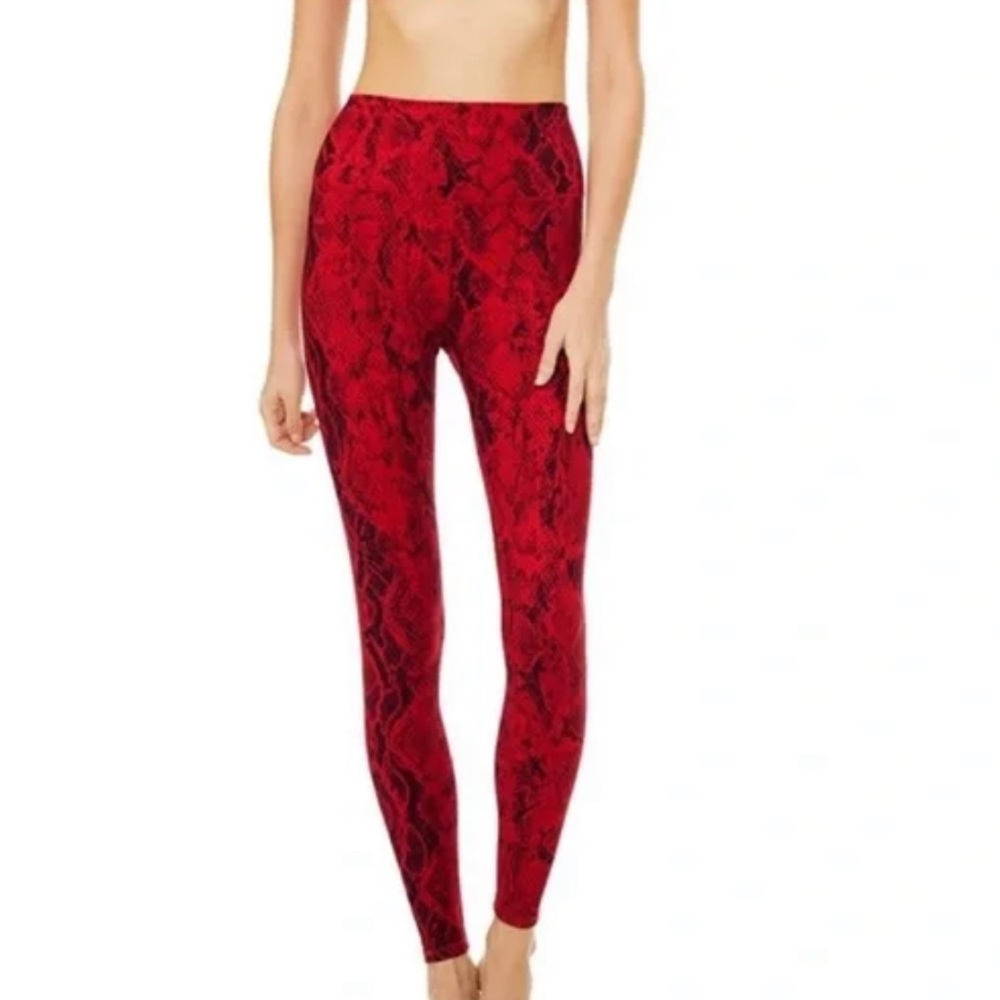 Alo High-Waist Snakeskin Vapor Leggings